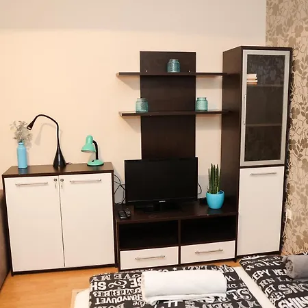 Charming & Unique In Vibrant Center Apartmán Budapešť